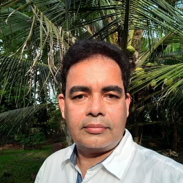 Mr Lalit Ariyathilake, Director of Valoura Gems